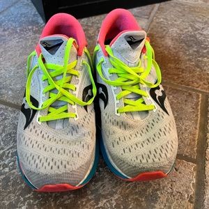 Size 10.5 Saucony Endorphin with Speedroll running shoes